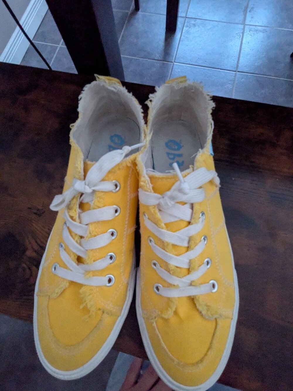 Obtaom sneakers
